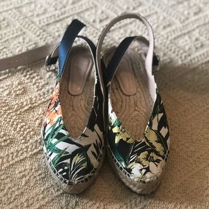 Brand new Stuart Weitzman espadrilles💯